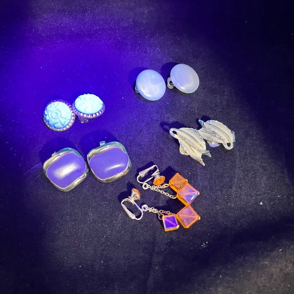 Lot Of 5 Silver Tone Clip On Earrings (3558) - Picture 8 of 8